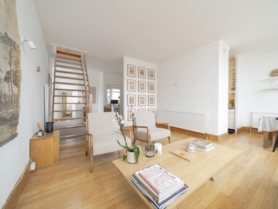 3 bedroom apartment for rent in Eardley Crescent, SW5