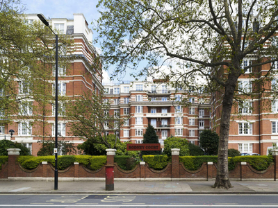 3 bedroom apartment for sale in Rodney Court, Maida Vale, London, W9