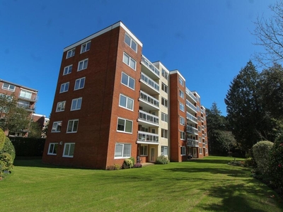 3 bedroom apartment for sale in The Avenue, Poole, BH13