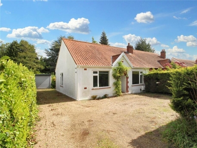 3 bedroom bungalow for sale in Earlham Green Lane, Norwich, Norfolk, NR5