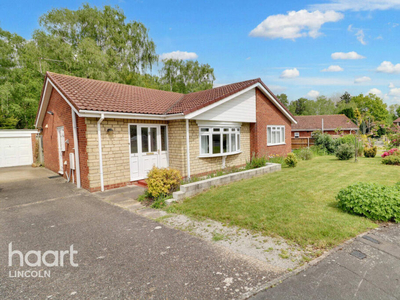 3 bedroom detached bungalow for sale in Denby Dale Close, Lincoln, LN6