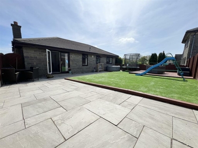 3 bedroom detached bungalow for sale in Naseby Rise, Queensbury, Bradford, BD13
