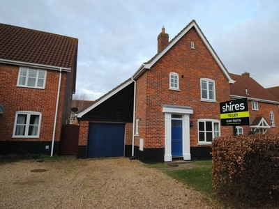 3 bedroom detached house for rent in Bluebell Avenue, Bury St Edmunds, IP32