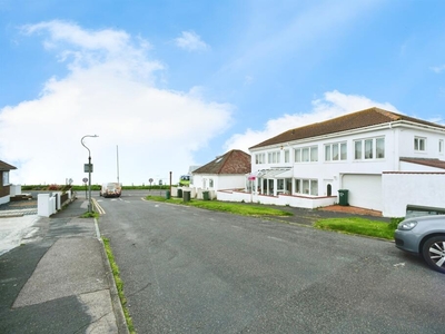 3 bedroom detached house for sale in Marine Drive, Rottingdean, Brighton, BN2