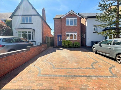 3 bedroom detached house for sale in Western Road, Sutton Coldfield, West Midlands, B73