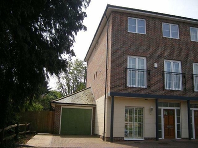 3 bedroom end of terrace house for rent in Bath Place, Winchester, SO22 5HH, SO22