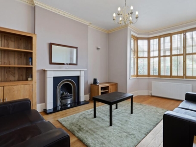 3 bedroom end of terrace house for rent in Melbury Gardens, SW20
