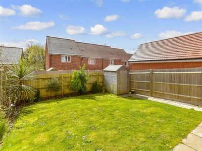 3 bedroom end of terrace house for sale in Baldock Road, Canterbury, Kent, CT1