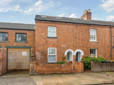 3 bedroom end of terrace house for sale in Bower Street, Bedford, MK40