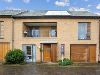 3 bedroom end of terrace house for sale in Kestrel Rise, Cambridge, Cambridgeshire, CB2