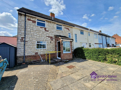 3 bedroom end of terrace house for sale in Leybourne Avenue, Bournemouth, Dorset, BH10
