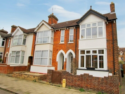 3 bedroom end of terrace house for sale in Spenser Road, Bedford, Bedfordshire, MK40