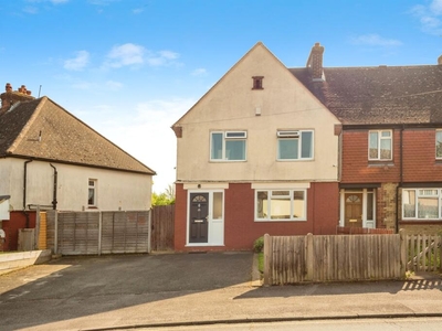 3 bedroom end of terrace house for sale in Upper Road, Maidstone, ME15