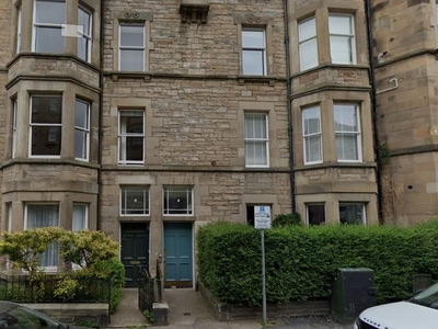 3 bedroom flat for rent in Bruntsfield Avenue, Bruntsfield, Edinburgh, EH10