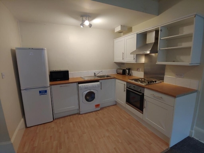 3 bedroom flat for rent in Montague Street, Newington, Edinburgh, EH8