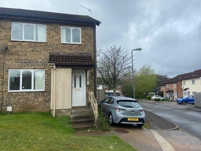 3 bedroom end of terrace house for rent in Spring Grove, Thornhill, CF14
