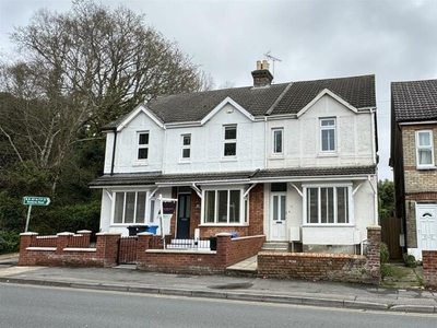 3 bedroom house for sale in Sandbanks Road, Whitecliff, BH14