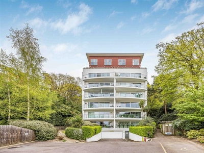 3 bedroom penthouse for sale in Glen Road, Poole, BH14