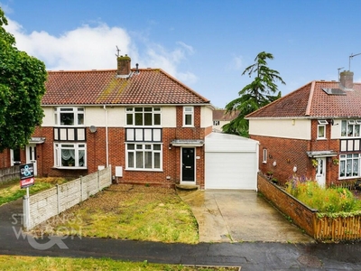 3 bedroom semi-detached house for rent in Beeching Road, Norwich, NR1