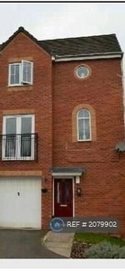 3 bedroom semi-detached house for rent in Bolus Road, Leicester, LE3