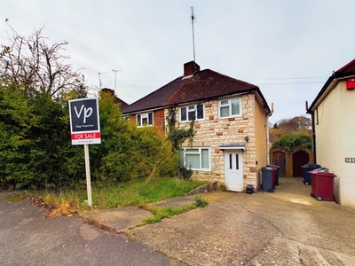 3 bedroom semi-detached house for sale in Rodway Road, Tilehurst, Reading, RG30