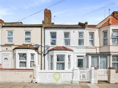 3 bedroom terraced house for rent in Conway Road, Plumstead, SE18