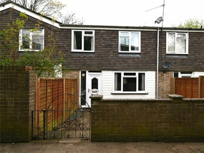 3 bedroom terraced house for rent in Normanton Road, Basingstoke, Hampshire, RG21