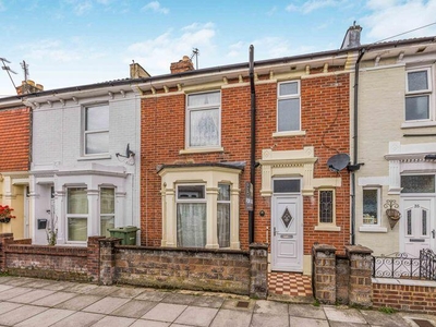 3 bedroom terraced house for sale in Alverstone Road, Southsea, PO4