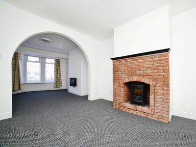 3 bedroom terraced house for sale in Dundee Street, Hull, HU5