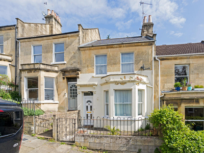 3 bedroom terraced house for sale in Thomas Street, Bath, BA1