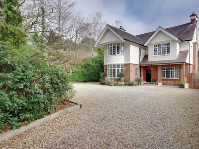 4 bedroom detached house for sale in Canford Cliffs Road, Branksome Park, Poole, BH13