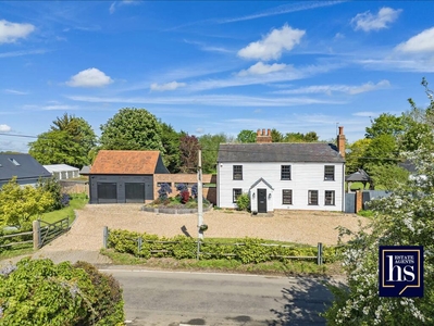 4 bedroom detached house for sale in King William IV, Tan House Lane, CM14