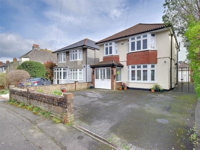4 bedroom detached house for sale in Norton Road, Bournemouth, BH9 2PY, BH9