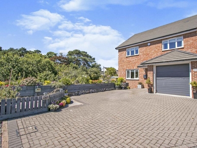 4 bedroom detached house for sale in Sandyhurst Close, Poole, Dorset, BH17