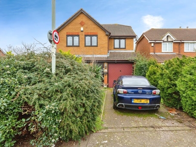 4 bedroom detached house for sale in Tipcat Close, Elstow, Bedford, MK42