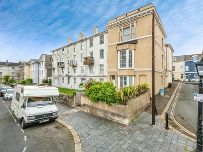 4 bedroom end of terrace house for sale in Wyndham Square, Plymouth, Devon, PL1
