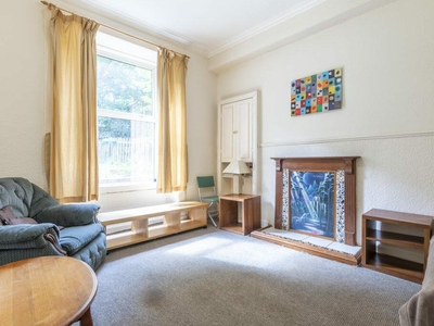 4 bedroom flat for rent in 0019L – Bryson Road, Edinburgh, EH11 1ED, EH11