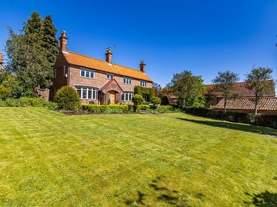 4 bedroom village house for sale in Dovecote House, Main Street, Nottinghamshire, NG14 6DA, NG14