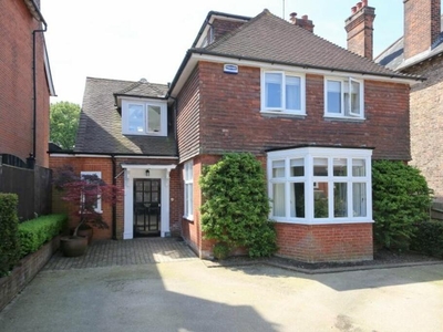 5 bedroom detached house for rent in The Drive, Sevenoaks TN13 3AD, TN13