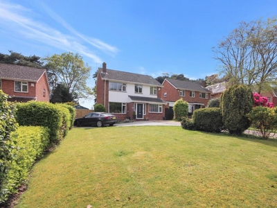 5 bedroom detached house for sale in Wetherby Close, Broadstone, Dorset, BH18