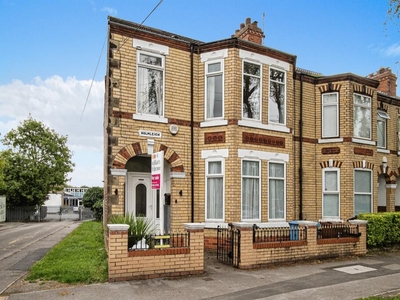 5 bedroom end of terrace house for sale in Beresford Avenue, Beverley Road, Hull, HU6