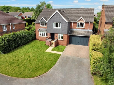 5 bedroom house for sale in Derby Road, Beeston, Nottingham, NG9