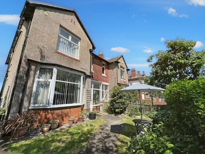 5 bedroom semi-detached house for sale in Connaught Gardens, Forest Hall, Newcastle upon Tyne, Tyne and Wear, NE12 8AT, NE12