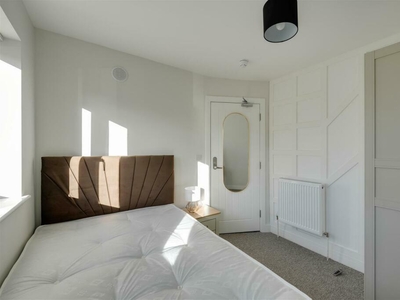 6 bedroom house for rent in Bonnington Walk, Bristol, BS7
