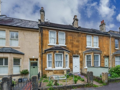 6 bedroom terraced house for sale in Seymour Road, Bath, BA1