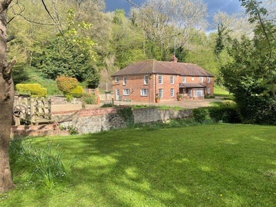 Cottage to rent in Basted Mill, Sevenoaks TN15