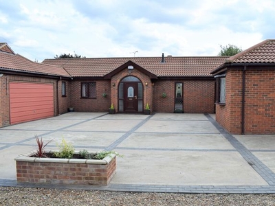 Detached bungalow for sale in Cottage Close, Hibaldstow DN20