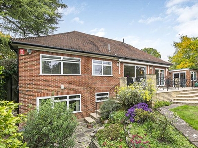 Bungalow for sale in Latimer Road, Barnet, Hertfordshire EN5