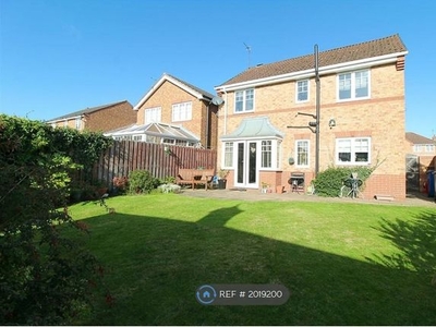 Detached house to rent in Dunston Drive, Hessle HU13