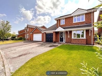Detached house to rent in Telford Close, Congleton CW12